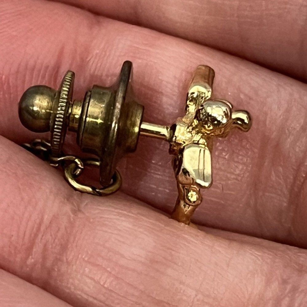 Vintage Gold Tone Winged Angel Tie Tack With Chain Guardian Angel Cherub - Picture 4 of 11